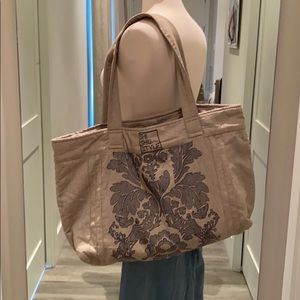 Shi Shu Style Everything Bag NWOT !!